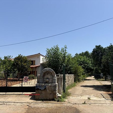 Stoupa Beachside Retro Apartment Bagian luar foto