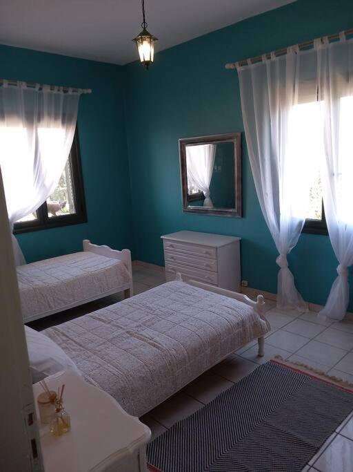 Stoupa Beachside Retro Apartment Bagian luar foto