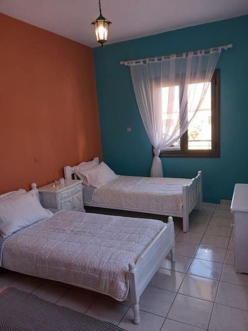 Stoupa Beachside Retro Apartment Bagian luar foto