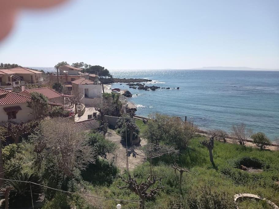 Stoupa Beachside Retro Apartment Bagian luar foto