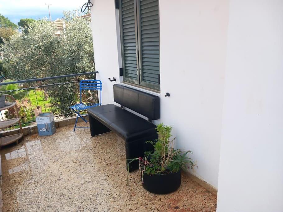 Stoupa Beachside Retro Apartment Bagian luar foto